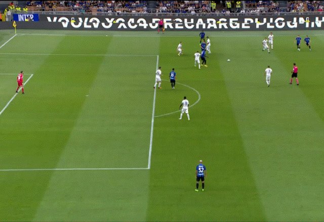 1661031546461029919.gif 51.gif